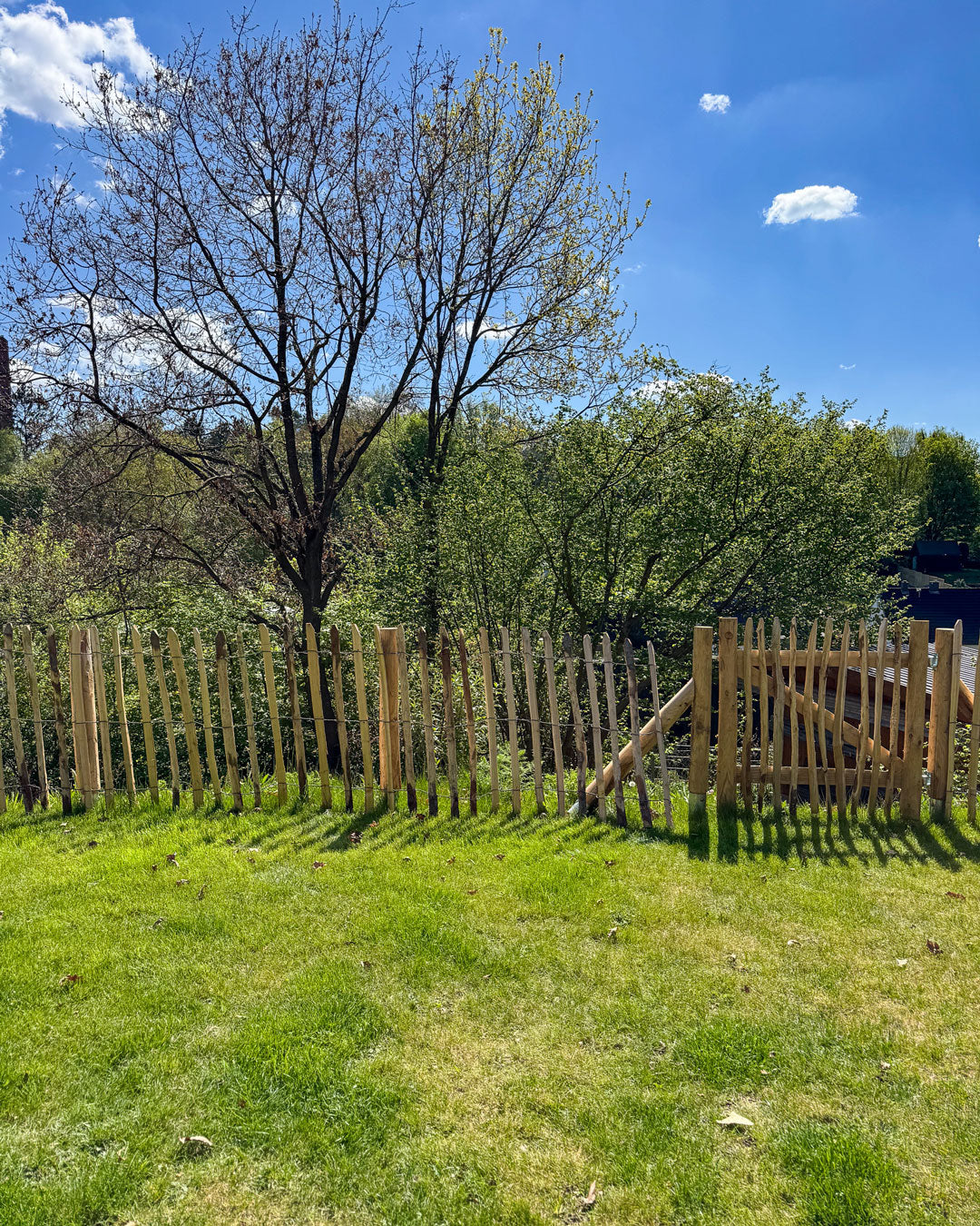 Salut Staketenzaun: Ein Stück Frankreich für unseren Garten
