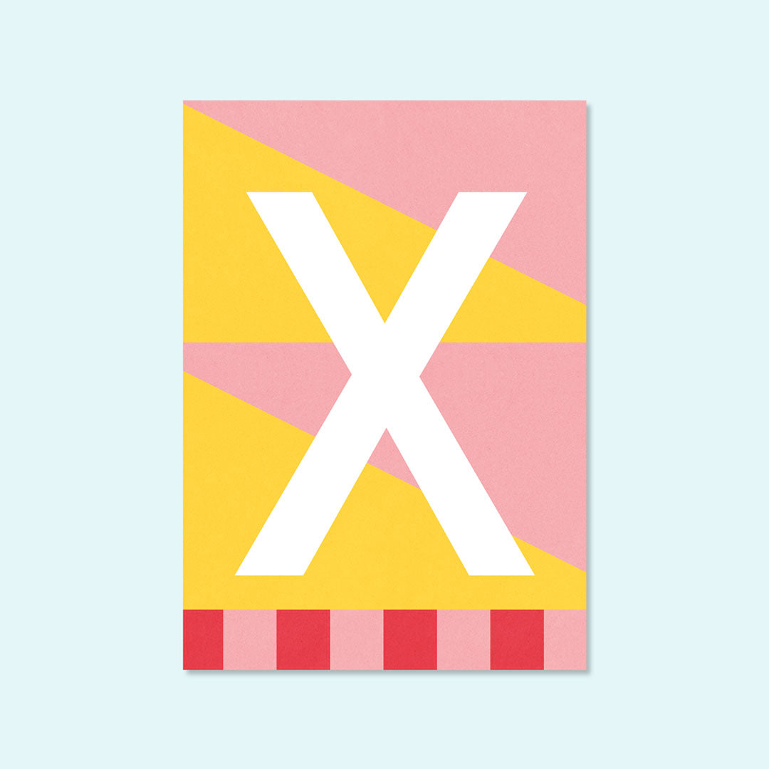 Bunte Buchstaben Postkarte "X" von Kleine Prints