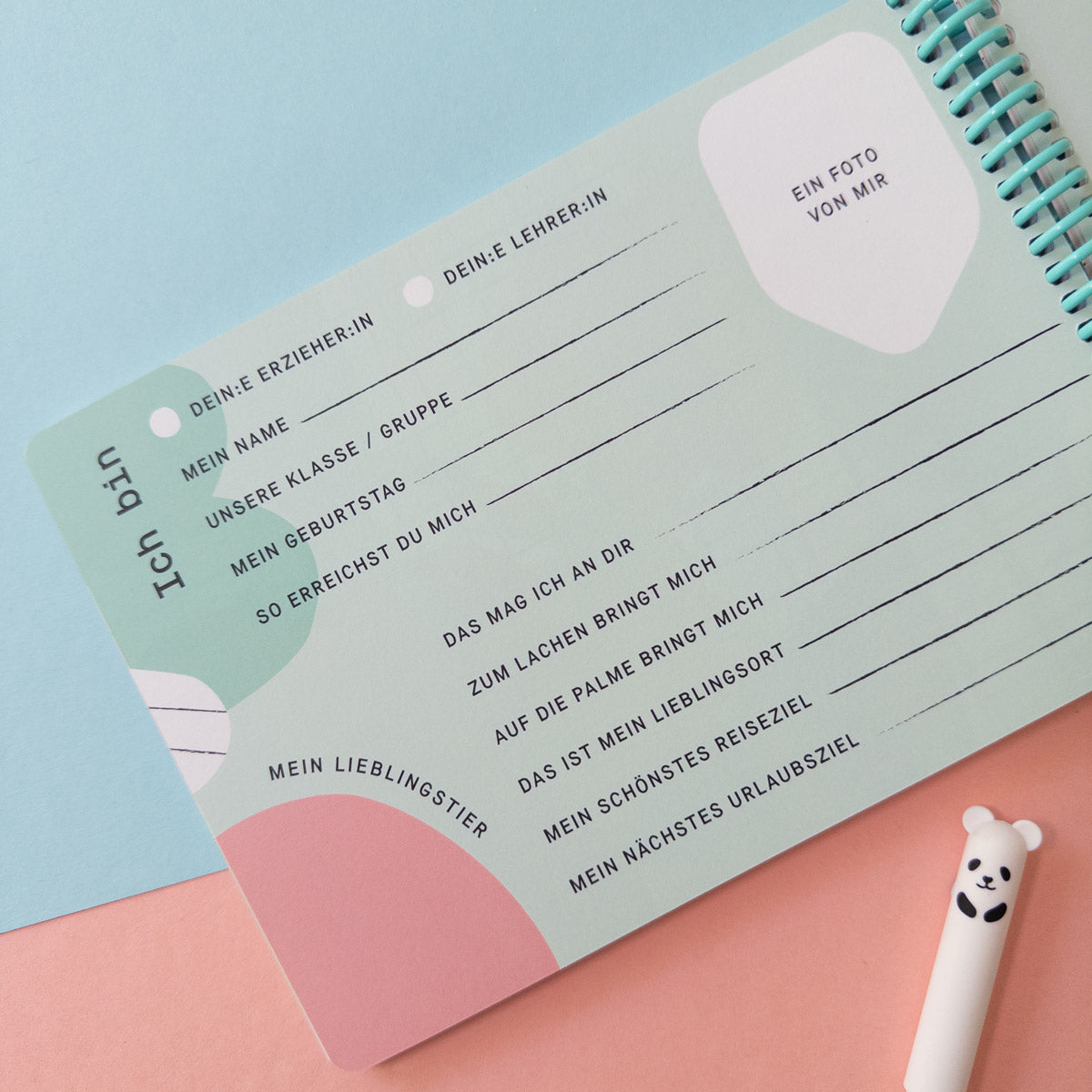 Design Freundebuch mit bunten Seiten — Kleine Prints