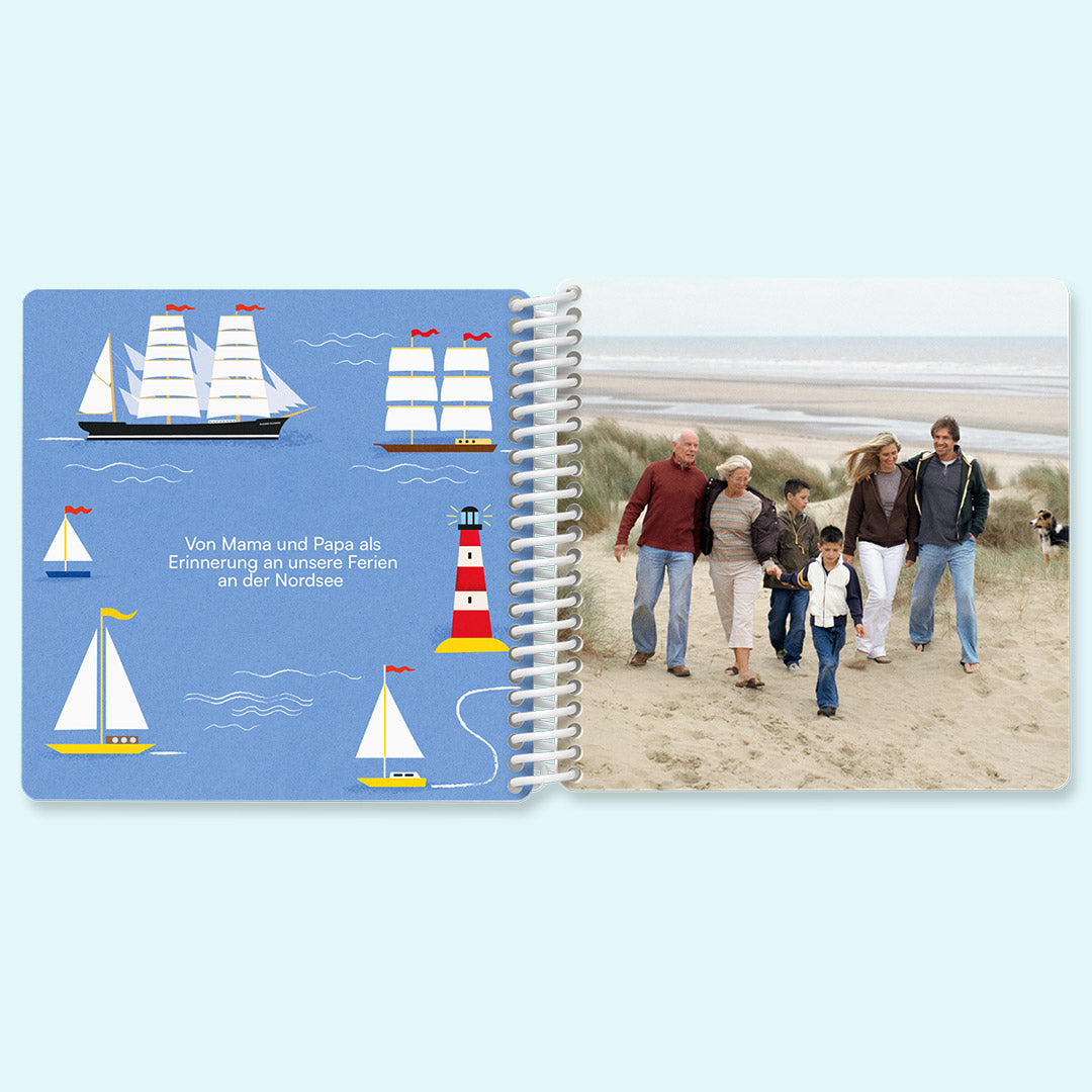 Fotobuch für Kinder im maritimen Design von HUMAN EMPIRE — Kleine Prints