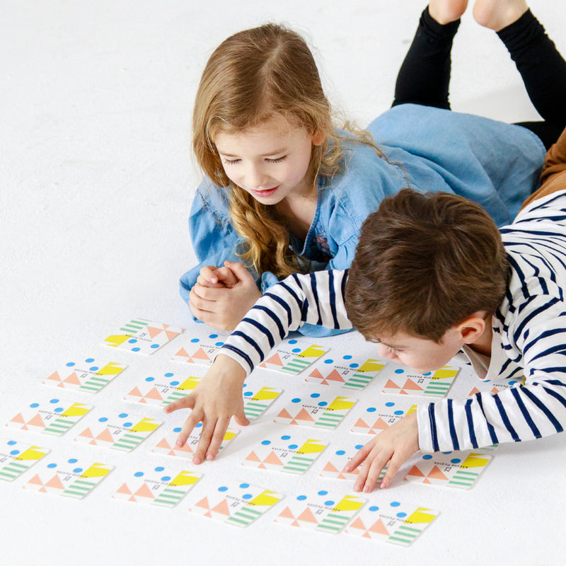 Schönstes Geschenk für Kinder: Das personalisierte Memo mit Fotos von Kleine Prints